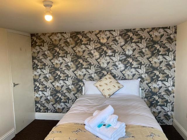 Berks Luxury Serviced Apartments,5 Bedrooms, 5 Double Beds, 2 Bathrooms, Free Super Fast Wifi & Parking Earley Extérieur photo